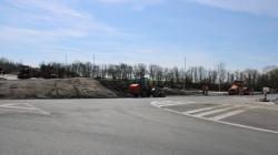 Nový kruhový objezd v Mnichově Hradišti již získává svůj tvar. Foto: Petr Novák, 12. dubna 2022