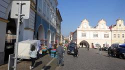 Spolek seniorů poznával památky na Kolínsku, příště se vypraví do Českého Krumlova. Přidáte se také? Foto: Radek Žďánský