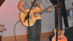 Poetický večer Pavly Bartkové a Jana Svetlana Majerčíka v Dolním Bousově. Foto: Zdeněk Plešinger