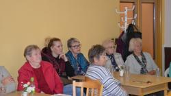 Dalším hostem v DPS v Dolním Bousově byla filmová Popelka Eva Hrušková. Foto: Zdeněk Plešinger