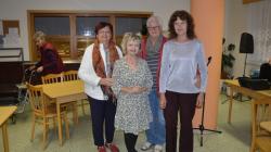 Dalším hostem v DPS v Dolním Bousově byla filmová Popelka Eva Hrušková. Foto: Zdeněk Plešinger