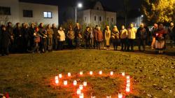 Pietní akt v parku u nádraží. Foto: Petr Novák