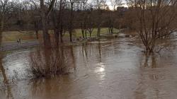 Jizera v Mnichově Hradišti 26. prosince 2023 v 11 hodin