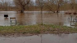 Jizera v Mnichově Hradišti 26. prosince 2023 v 11 hodin