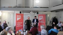 Lubomír Zaorálek na besedě v Mnichově Hradišti. Foto: Petr Novák