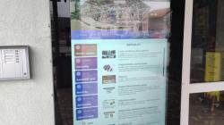 Kněžmost má nový venkovní infopanel, který slouží jako digitální úřední deska. Foto: obec Kněžmost