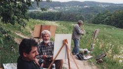Jaroslav Najman (uprostřed) během malířského soustředění v Branžeži, 2004. Foto: archiv Jaroslava Najmana