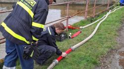 Hasiči a hasičky se školili na téma ochrany obyvatelstva. Foto: SDH Bakov nad Jizerou