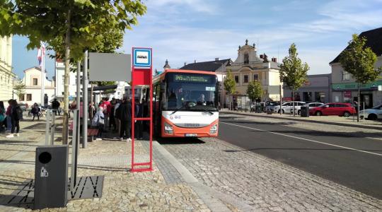 Změny autobusových jízdních řádů již tuto neděli: K větším změnám dochází na linkách 714 a 736 mezi Mladou Boleslaví a Kněžmostem. Ilustrační foto: Petr Novák