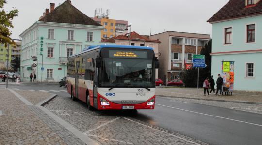 Autobus v Mnichově Hradišti. Ilustrační foto: Petr Novák