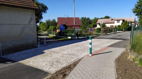 V Branžežské ulici v Kněžmostu vzniklo nové přechodové místo. Foto: obec Kněžmost