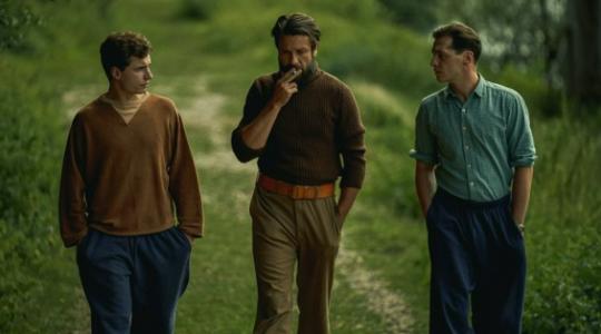 Říjnový program kina nabízí novinky Bratři, Úsvit a Královu milenku