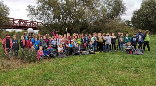 Akce Čistá řeka Jizera opět svolává dobrovolníky. Již na tento víkend. Foto: organizátoři