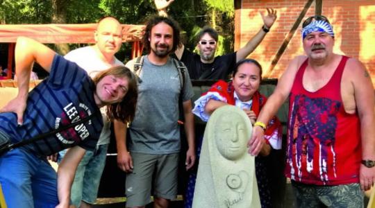 Spolek přátel kultury a obec Kněžmost vás zvou v sobotu 23. října 2021 v 18 hodin na koncert skupiny Fleret a Zuzany Šulákové