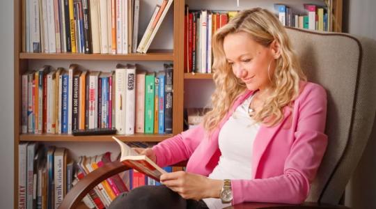 Na Sousedské slavnosti se budete moci potkat s Hankou Nohýnkovou, autorkou románu Erika