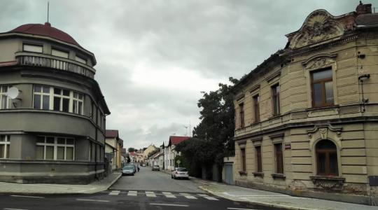 Připravovaná rekonstrukce se týká ulic Dr. Hořice, Ivana Olbrachta (část na snímku od ulice Jana Švermy po Jiráskovu ulici), Smetanovy a Žižkovy. Foto: Petr Novák, 16. září 2021