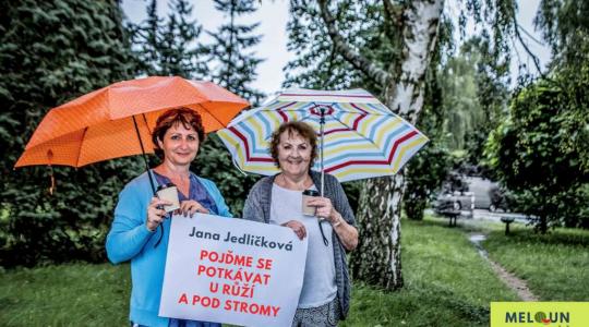 Jana Jedličková & Petra Studecká: Pojďme se potkávat u růží a pod stromy. Foto: Lucie Velichová