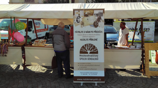 Mnichovohradišťský spolek genealogů po letní přestávce opět zahajuje schůzky. Bude mít i stánek na Sousedské slavnosti