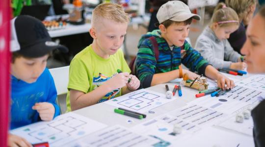 Nadační fond pomůže pedagogickým pracovníkům a podpoří volnočasové aktivity dětí. Foto: NF ŠKODA AUTO