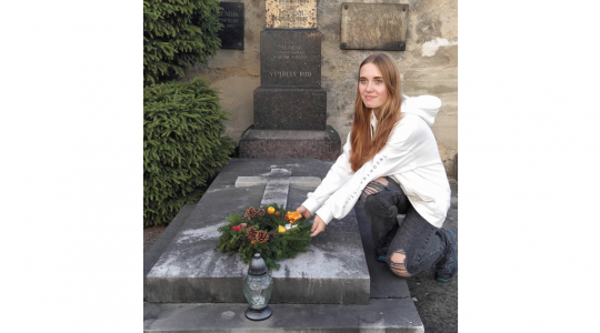 I letos o Dušičkách byla uctěna památka Františka Mendíka. Foto: Klub dětí a mládeže Mnichovo Hradiště