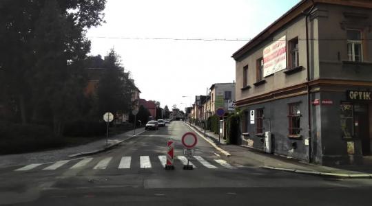 Dle harmonogramu je ulice uzavřena nejprve v termínu 12. až 13. srpna a poté od 23. srpna do 20. října. Foto: Petr Novák